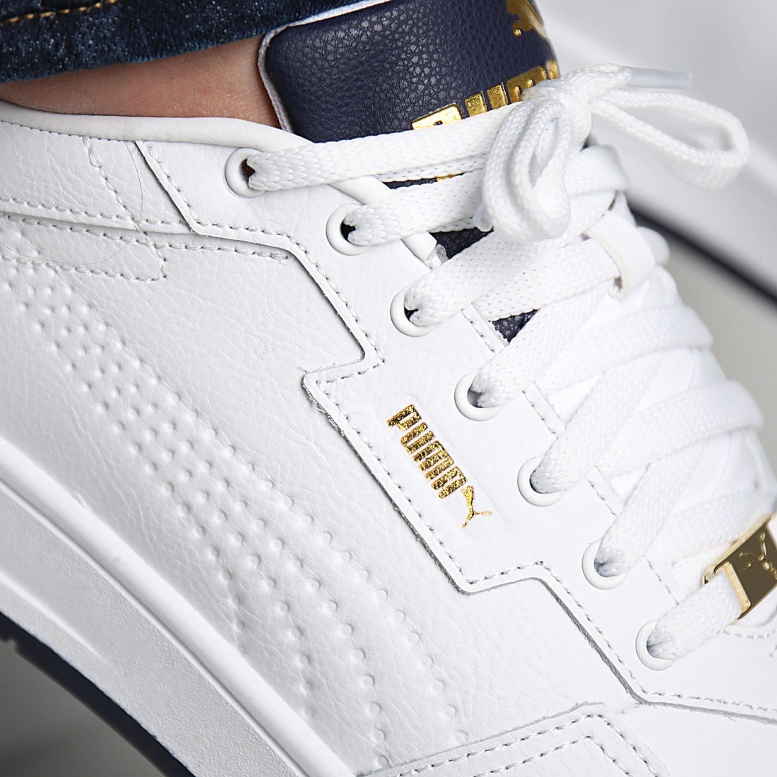 Puma Baskets Court Classic Lux 395019 Puma White Puma Navy Gold