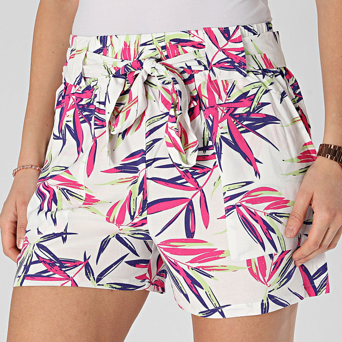 Short femme only on sale
