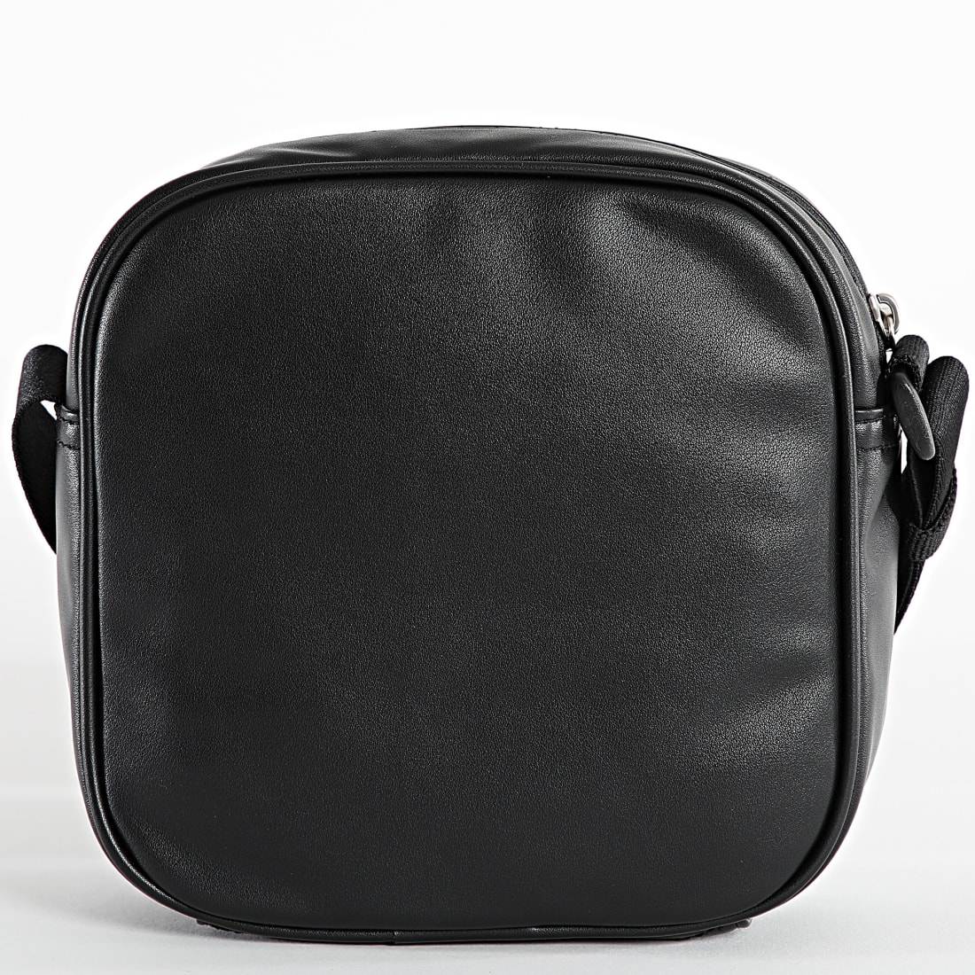 Calvin Klein Sacoche Monogram 1826 Noir LaBoutiqueOfficielle