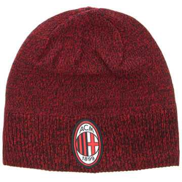 Concept d'écharpe bonnet réaliste rouge paire tricotée d'écharpe