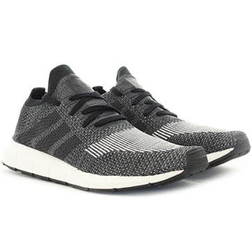 Adidas Originals Baskets Swift Run PK CQ2889 Core Black Greyfiv Mgrey LaBoutiqueOfficielle