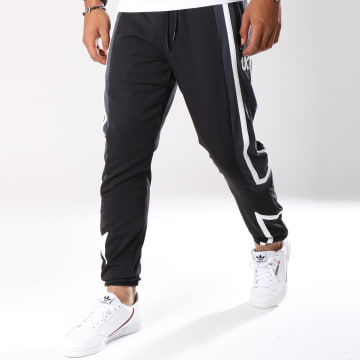 Chaussure adidas store unkut