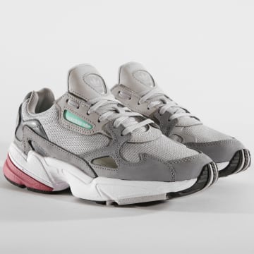 adidas falcon w d96698