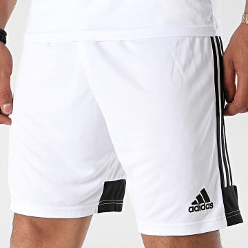 Adidas Sportswear Short Jogging A Bandes DP3247 Blanc