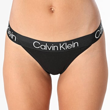  Calvin Klein - String Femme QF6686E Noir