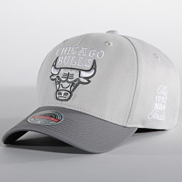  Mitchell and Ness - Casquette Active Grey Classic Chicago Bulls Gris