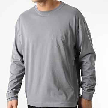 Calvin Klein - Manica lunga con splicing sul retro Graphic Tee Shirt 9720 Grigio
