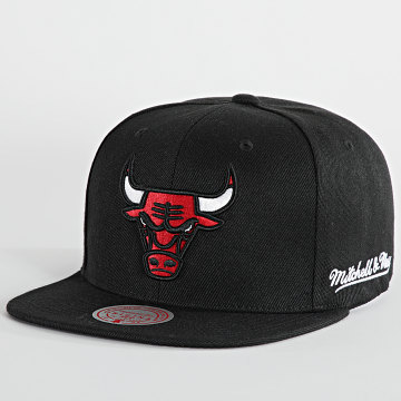  Mitchell and Ness - Casquette Snapback English Dropback Chicago Bulls Noir