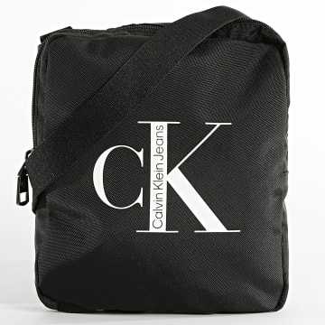  Calvin Klein - Sacoche Sport Essentials 9829 Noir