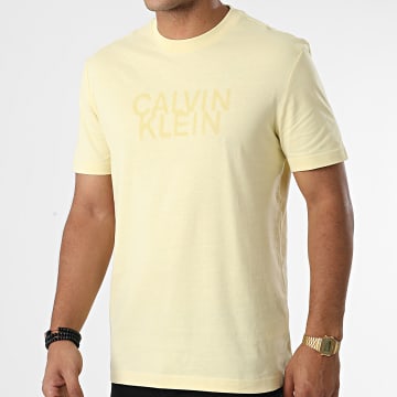  Calvin Klein - Tee Shirt Distorted Logo 0113 Jaune Clair