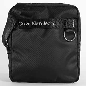  Calvin Klein - Sacoche Urban Explorer 9817 Noir