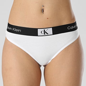  Calvin Klein - String Femme QF7221E Blanc