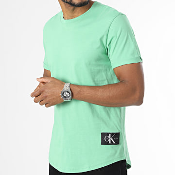  Calvin Klein - Tee Shirt Oversize Badge Turn Up Sleeve 5319 Vert Clair