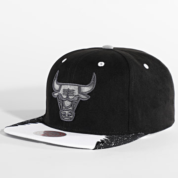  Mitchell and Ness - Casquette Snapback Day 5 Chicago Bulls Noir Blanc