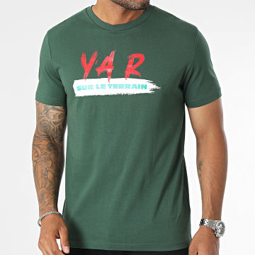 YA R - Tee Shirt Sur Le Terrain Vert