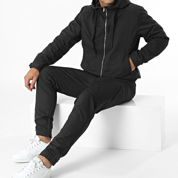 Frilivin - Set giacca con cappuccio e pantaloni cargo neri con zip