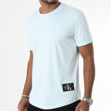 Calvin Klein - Maglietta rotonda con stemma oversize 3482 Azzurro