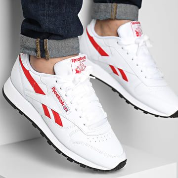  Reebok - Baskets Classic Leather 100033995 Footwear White Vector Red Core Black