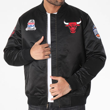 Mitchell and Ness - Chicago Bulls OJZP5927 Negro NBA Satén Bomber Jacket