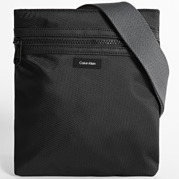 Calvin Klein - Sacpche Essential Flatpack 1635 Noir