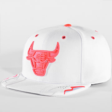 Mitchell and Ness - Casquette Snapback NBA Day 6 Chicago Bulls HHSS6741 Blanc