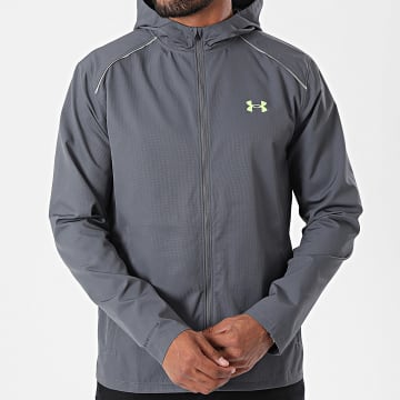 Under Armour - Cortavientos con capucha Storm Run 1376795 Gris