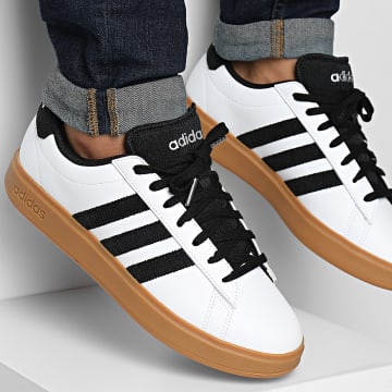 Adidas Sportswear - Scarpe da ginnastica Grand Court 2.0 IH4804 Cloud White Core Black Gum