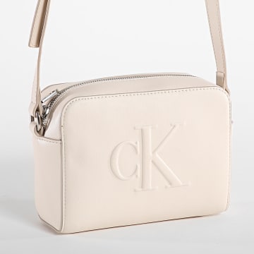 Calvin Klein - Sac A Main Femme Sculpted Camera Bag Deboss 2726 Beige