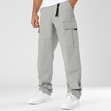 Vans - Servicio 00HAM Regular Fit MTE Cargo Pants Gris