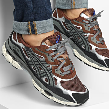 Asics - Manden Gel Nyc 1203A383 Roodbruin Zwart