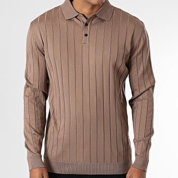 Classic Series - Jersey Beige Cuello Abotonado