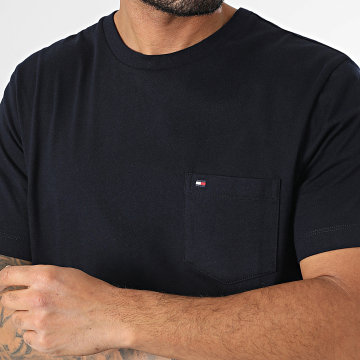 Tommy Hilfiger - Tee Shirt Poche Essential Solid Pocket 7283 Bleu Marine