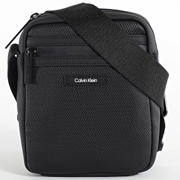 Calvin Klein - Sacoche Essential Reporter 2811 Noir