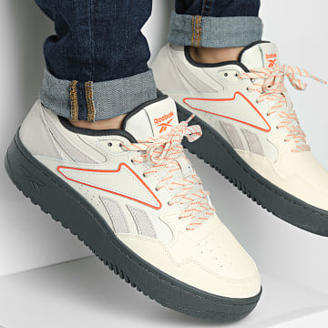Reebok - Baskets ATR Chill 100201360 Chalk Alabaster Coral