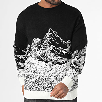 Ikao - Black White Sweater