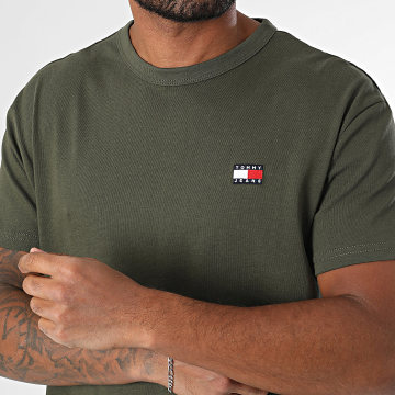 Tommy Jeans - Tee Shirt Badge 0322 Vert Kaki