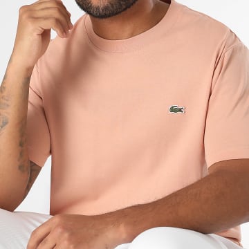 Lacoste - Tee Shirt Logo Brodé Crocodile Classic Fit Saumon
