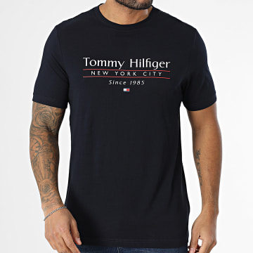 Tommy Hilfiger - Tee Shirt Center Stack 8621 Bleu Marine