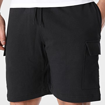 Timberland - Badge Cargo Shorts A2NMG Negro