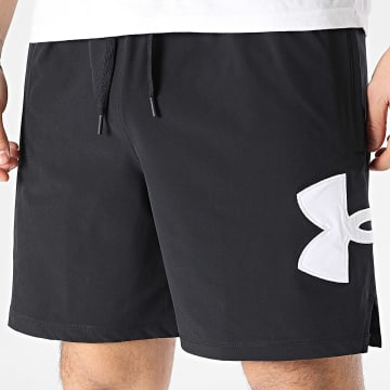 Under Armour - Short Jogging UA Zone 1390116 Noir Blanc