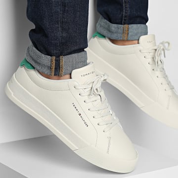 Tommy Hilfiger - Baskets Court Leather Detail Essential 5367 Alabaster