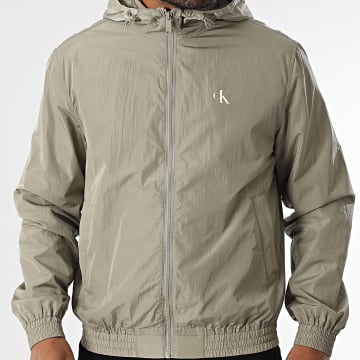 Calvin Klein - Veste Zippée Capuche 7254 Vert Kaki