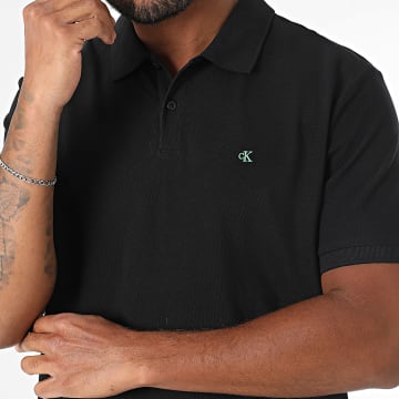 Calvin Klein - Polo Manches Courtes LV040EM269 Noir