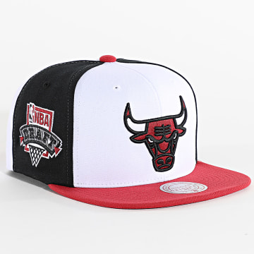 Mitchell and Ness - Casquette Snapback NBA Core I Chicago Bulls HHSS6742 Blanc Noir Rouge