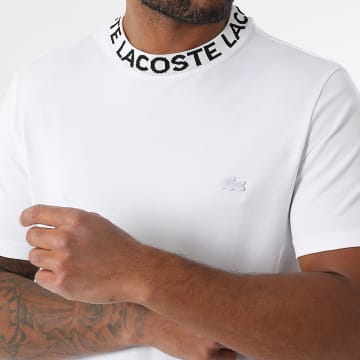 Lacoste - Maglietta con logo del coccodrillo ricamato, vestibilità regolare, bianco