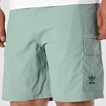 Adidas Originals - Cargo Shorts Essential JP4786 Grün