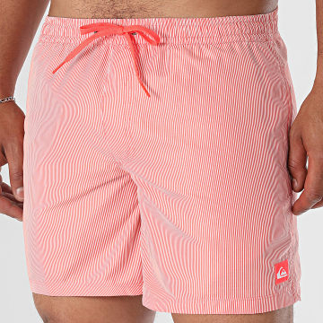 Quiksilver - Gestreifte Badeshorts Everyday Solid Volley EQYJV04120 Rot Weiß