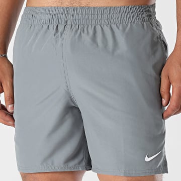 Nike - Short De Bain NESSF560 Gris