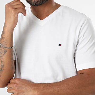 Tommy Hilfiger - Tee Shirt Col V Essential 9249 Blanc