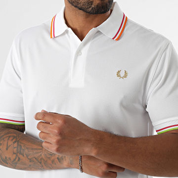 Fred Perry - Polo Manches Courtes On Court Twin Tipped M9839 Blanc